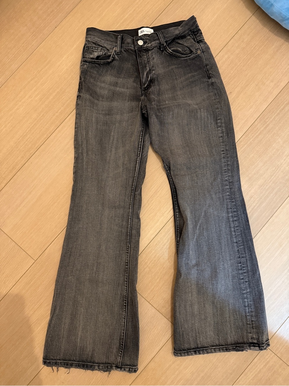 Women’s Zara flare jeans